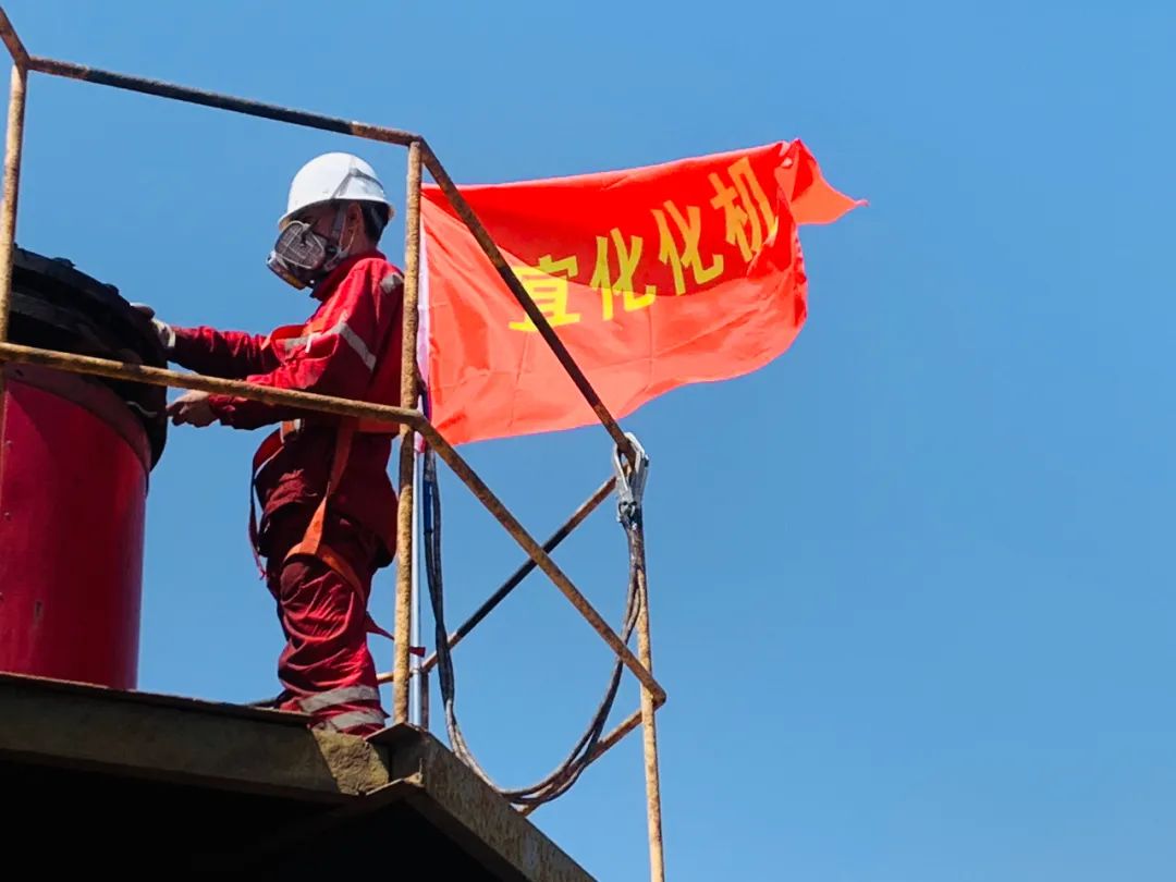 鏖戰(zhàn)內(nèi)蒙大修 唱響奮斗之歌(圖1) 圖片