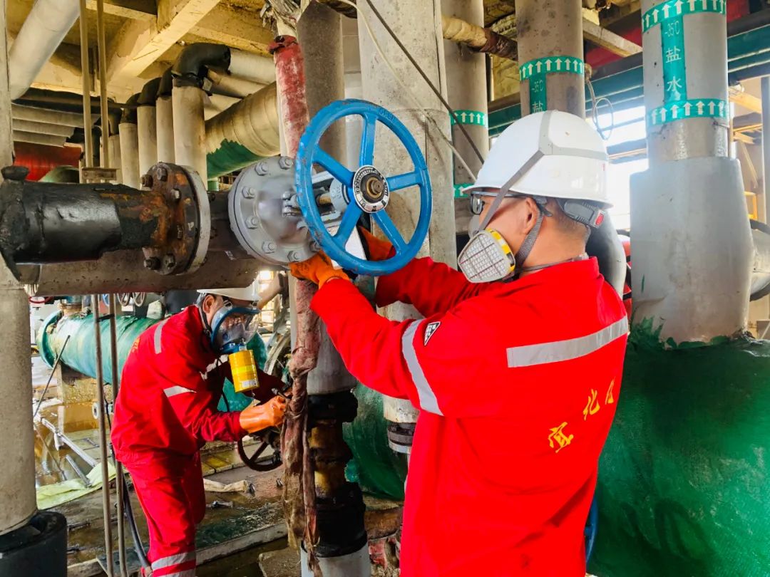 鏖戰(zhàn)內(nèi)蒙大修 唱響奮斗之歌(圖4) 圖片