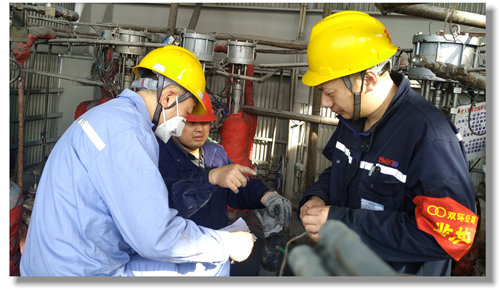 雙環(huán)公司開(kāi)展新一輪反違章活動(dòng)(圖1) 雙環(huán)公司開(kāi)展新一輪反違章活動(dòng)(圖1)