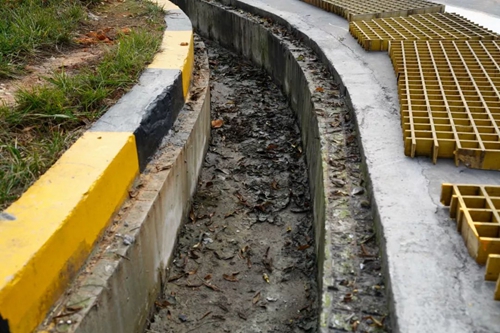 熱火朝天！集團(tuán)總部140余人到股份公司氯堿分廠開展勞動(dòng)(圖5)