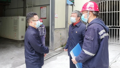 王大真到礦業(yè)公司檢查疫情防控和復(fù)工復(fù)產(chǎn)工作(圖3) 王大真到礦業(yè)公司檢查疫情防控和復(fù)工復(fù)產(chǎn)工作(圖3)