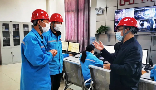 王大真到楚星公司檢查疫情防控及安全生產(chǎn)工作(圖2) 王大真到楚星公司檢查疫情防控及安全生產(chǎn)工作(圖2)