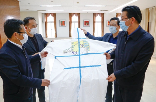 宜昌市中心人民醫(yī)院院長(zhǎng)賀會(huì)清一行到集團(tuán)走訪致謝(圖3) 宜昌市中心人民醫(yī)院院長(zhǎng)賀會(huì)清一行到集團(tuán)走訪致謝(圖3)