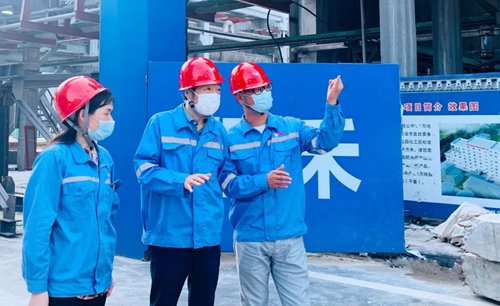 吳正新到TMP、TPO項(xiàng)目及松滋肥業(yè)新項(xiàng)目現(xiàn)場(chǎng)檢查指導(dǎo)工作(圖2)