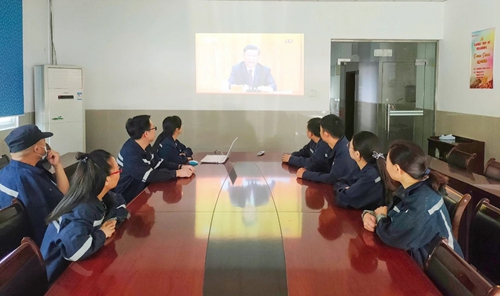 向抗疫英雄致敬！宜化集團組織收看全國抗擊新冠肺炎疫情表彰大會(圖7)