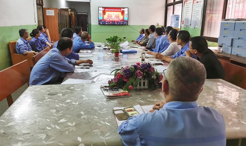 向抗疫英雄致敬！宜化集團組織收看全國抗擊新冠肺炎疫情表彰大會(圖12)