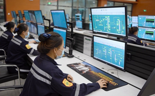 重磅喜訊：新疆宜化尿素產(chǎn)品順利下線！(圖2)