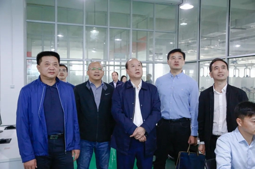 湖北省應(yīng)急管理廳黨委副書記、副廳長楊愛東到宜化實訓(xùn)基地現(xiàn)場調(diào)研(圖2)