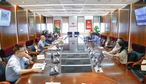 集團9月份安全環(huán)保例會強調(diào):堅持安全第一 緊扣“細”“嚴”二字抓好雙節(jié)期間安全生產(chǎn)(圖1) 集團9月份安全環(huán)保例會強調(diào):堅持安全第一 緊扣“細”“嚴”二字抓好雙節(jié)期間安全生產(chǎn)(圖1)