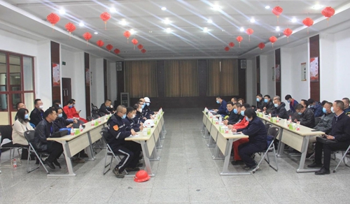 國務院安委辦?；分攸c縣專家組到新疆天運開展安全生產(chǎn)指導服務工作(圖3)