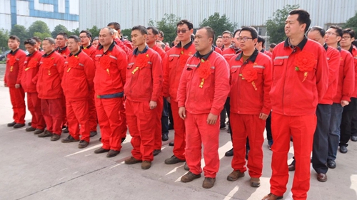 宜化化機(jī)左霄榮獲“宜昌市勞動模范”榮譽(yù)稱號(圖4) 宜化化機(jī)左霄榮獲“宜昌市勞動模范”榮譽(yù)稱號(圖4)