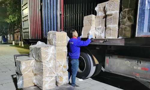 金沙酒業(yè):新年生產(chǎn)忙 搶抓“開門紅”(圖3) 金沙酒業(yè):新年生產(chǎn)忙 搶抓“開門紅”(圖3)