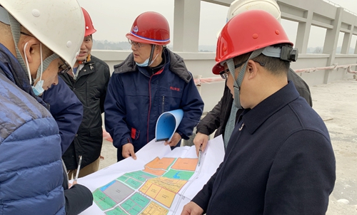 王大真到宜昌區(qū)域分子公司和項目現(xiàn)場檢查指導(dǎo)工作(圖2) 王大真到宜昌區(qū)域分子公司和項目現(xiàn)場檢查指導(dǎo)工作(圖2)