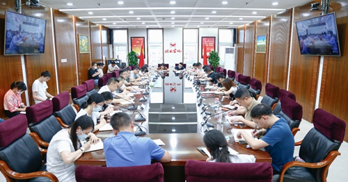 集團召開黨務(wù)(政務(wù))系統(tǒng)工作會議(圖1) 集團召開黨務(wù)(政務(wù))系統(tǒng)工作會議(圖1)