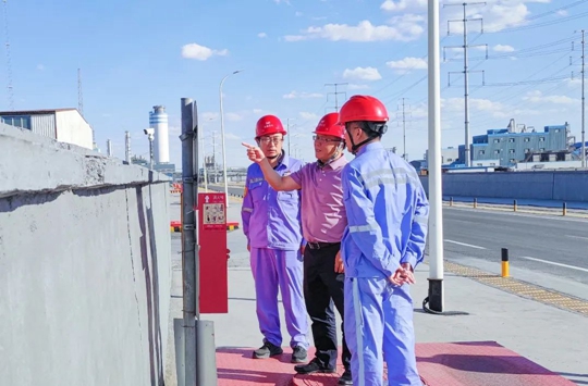 王大真到新疆宜化走訪調(diào)研(圖3) 王大真到新疆宜化走訪調(diào)研(圖3)