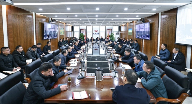 集團(tuán)召開調(diào)度會和2月份安全例會(圖1) 集團(tuán)召開調(diào)度會和2月份安全例會(圖1)