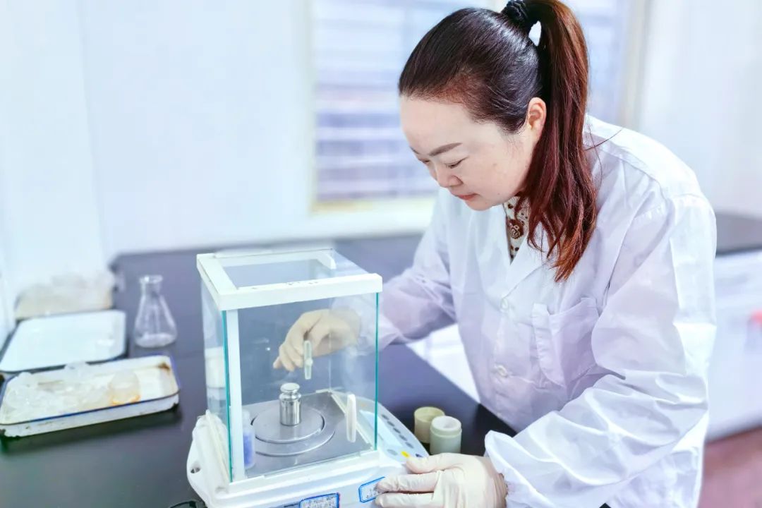 【宜化榜樣】股份公司黃冬燕：立足分析崗位，爭當技術能手(圖3)