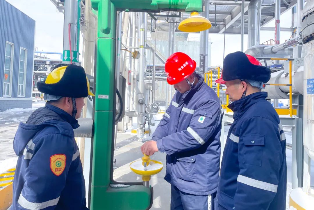 內蒙宜化：迎風戰(zhàn)雪保安全，勠力同心促生產(圖3)