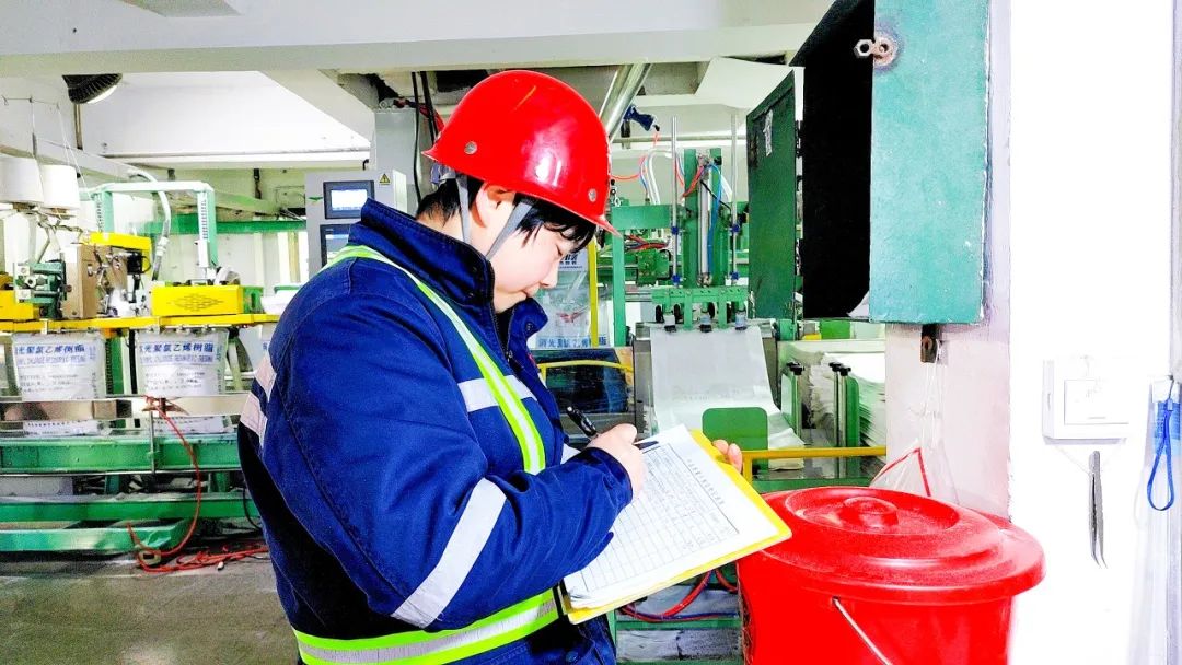 楚星公司：產(chǎn)品研發(fā)步履不停，消光三型樹脂順利下線(圖4)