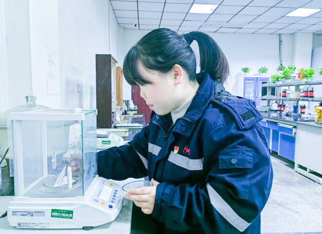 【宜化榜樣】松滋肥業(yè)周春玲：勤于學(xué)，善于思，敏于行(圖4)