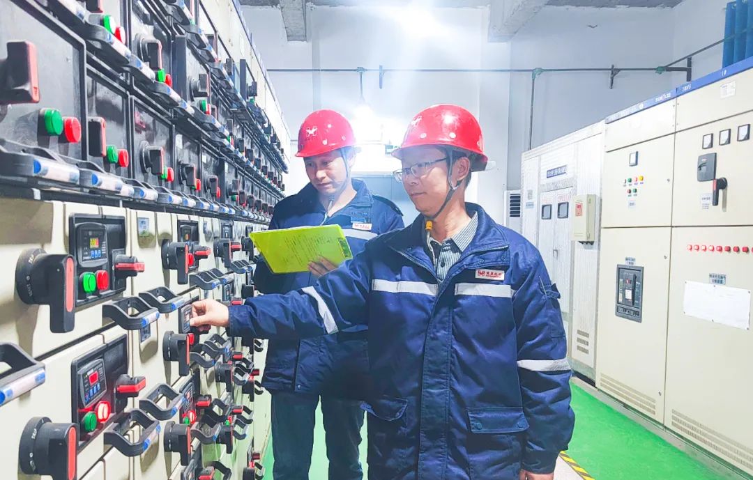 【宜化榜樣】楚星公司江剛：扎根一線，保障電氣設(shè)備平穩(wěn)運行(圖3)