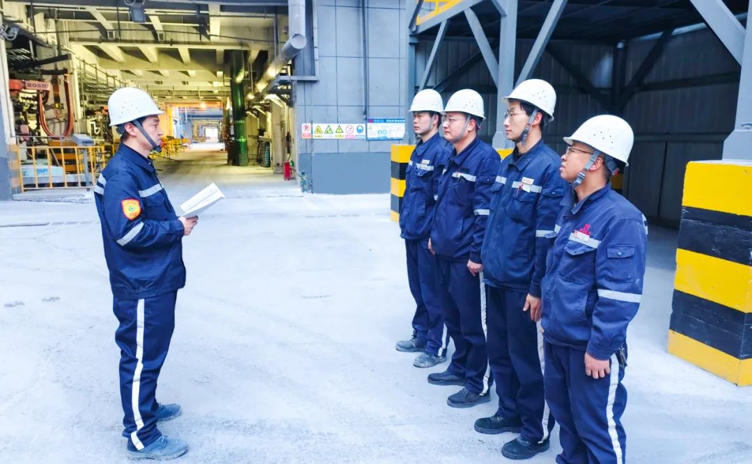 新疆宜化電石車間二一班：強化班組建設(shè)，筑牢基層基石(圖4)