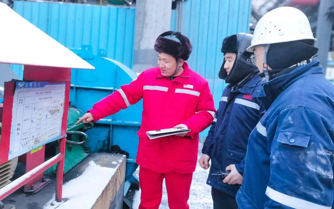 新疆宜化電石車間二一班：強化班組建設(shè)，筑牢基層基石(圖3)