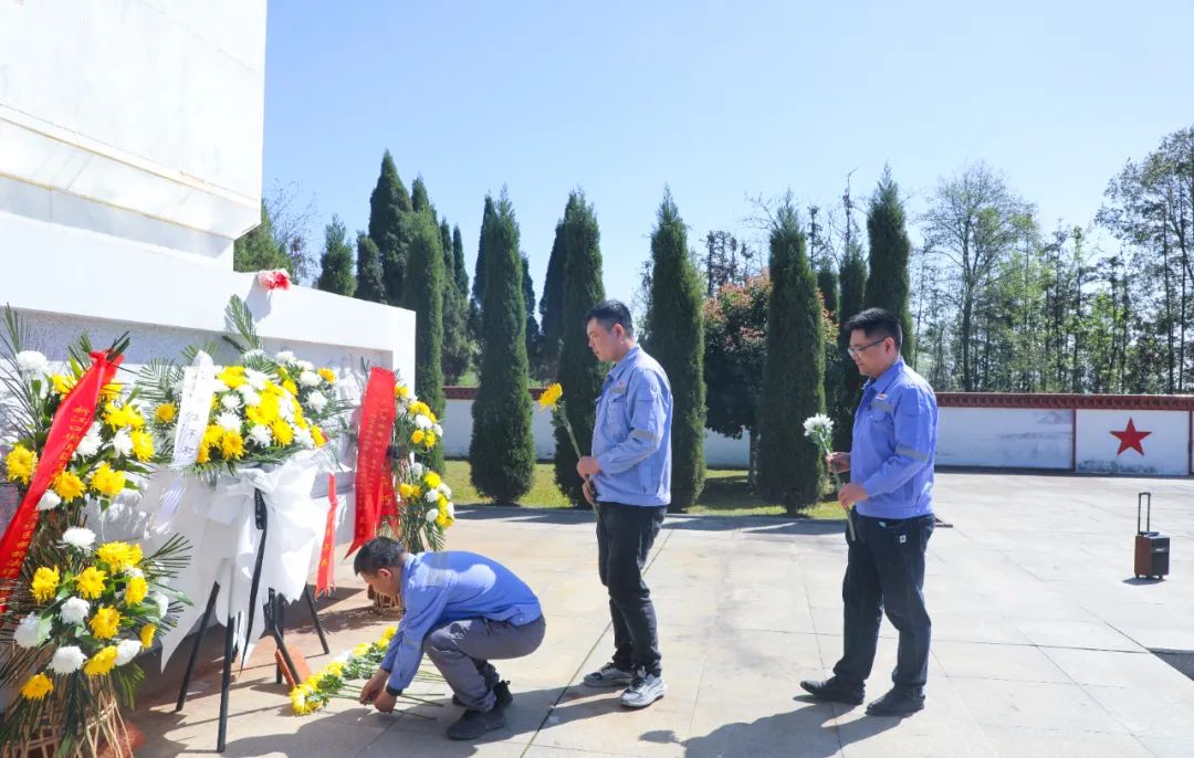 傳承紅色基因賡續(xù)紅色血脈！松滋肥業(yè)開展清明祭英烈主題黨日活動(dòng)(圖4)