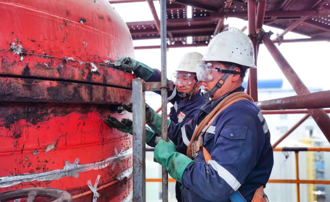 新疆宜化：直擊大修一線，看他們奮戰(zhàn)的身影(圖3)