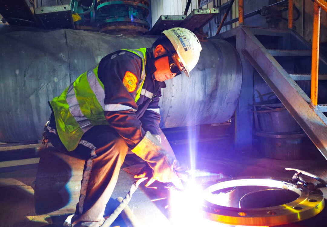 新疆宜化：直擊大修一線，看他們奮戰(zhàn)的身影(圖6)