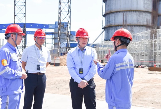 宜昌市國(guó)資委黨委書(shū)記、主任黃智華到新疆區(qū)域分子公司調(diào)研(圖1)