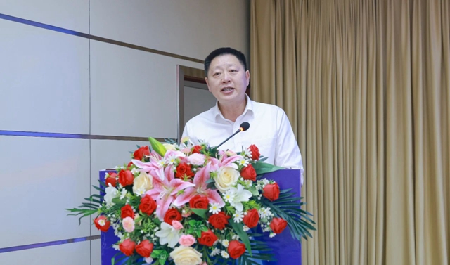 增值引領(lǐng)共贏(yíng)疆來(lái)！2024宜化宜冠滴品牌戰(zhàn)略發(fā)布會(huì)在新疆輪臺(tái)縣成功舉行(圖2)