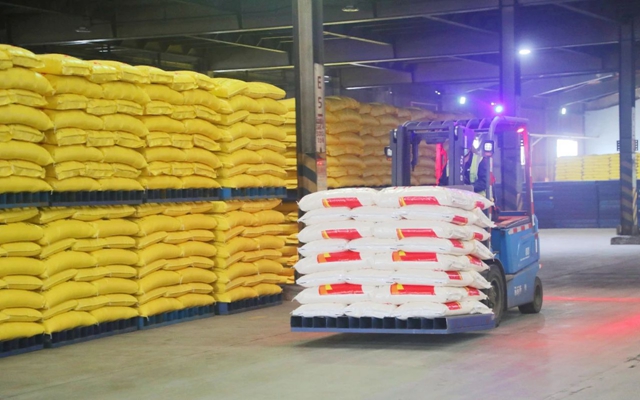 喜訊！聯(lián)化公司“辛?xí)r代”尿素成功下線