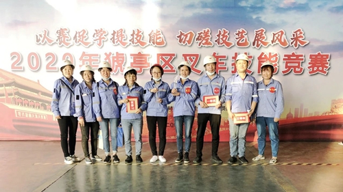 宜昌市猇亭區(qū)總工會(huì)組織叉車技能競(jìng)賽，股份公司多名選手獲得榮譽(yù)